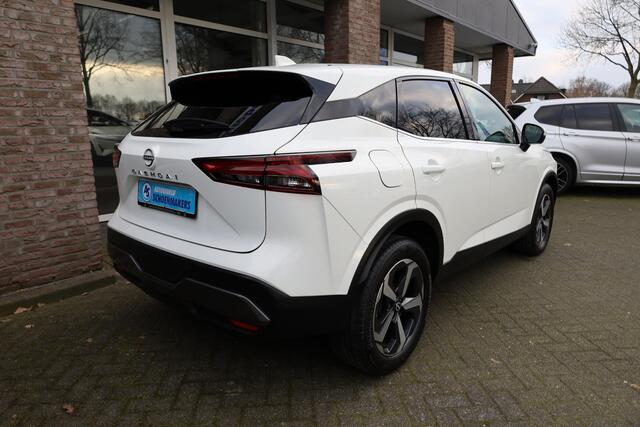 Nissan QASHQAI 1.3 MHEV Xtronic N-Connecta CARPLAY 360-CAMERA RUIT/STUUR/STOELVERWARMING DAB 18"LMV 2xKEYLESS DODEHOEK/VERKEERSBORDDETECTIE ENZ.
