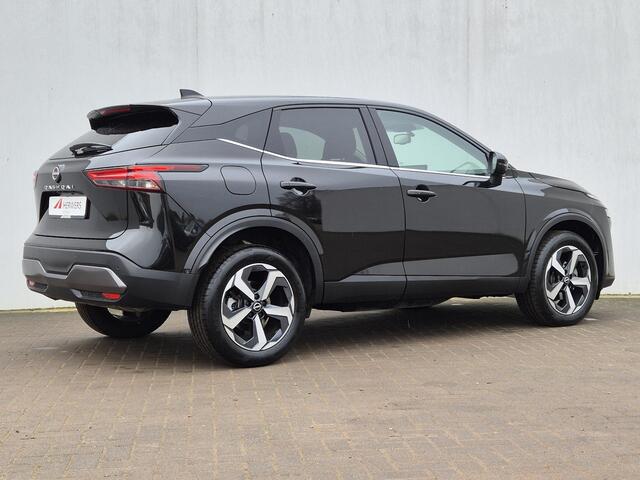Nissan QASHQAI 1.3 MHEV Xtronic N-Connecta Automaat / Elektrische bedienbare achterklep / Trekgewicht 1400 Kg / Apple Carplay Android Auto / Cold Pack Stuur-, Stoel en Voorruitverwarming / Rondomzicht camera /