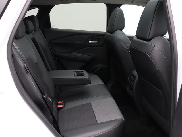 Nissan QASHQAI e-Power 190 1AT N-Connecta + Panoramisch glazen dak + Cold Pack | 12.3" TFT digitale cockpit | Audiosysteem met DAB, Apple Carplay & Android Auto, USB-aansluiting, stuurwielbediening en 6 luidsprekers | Blind Spot Warning & Intervention (BSW + BSI)