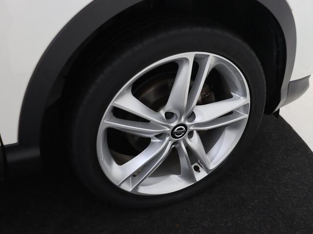 Nissan QASHQAI 1.3 DIG-T N-Motion | Panorama-dak | 360 Camera | Navigatie | Climate Control | Keyless | Parkeersensoren | Lichtmetalen velgen 19"