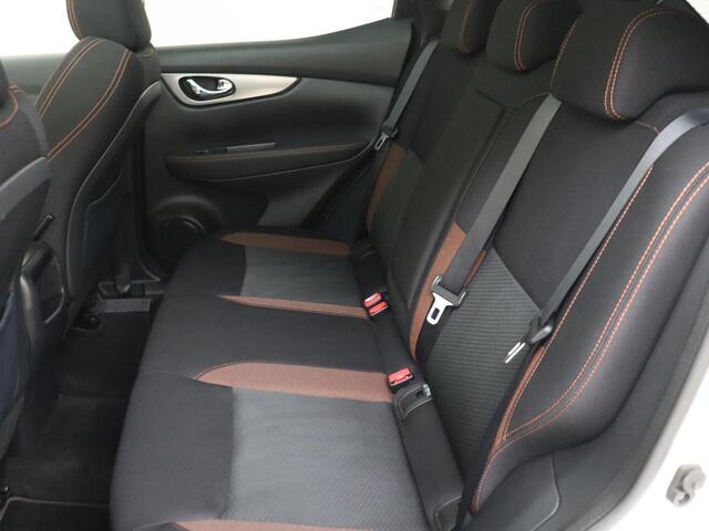 Nissan QASHQAI 1.3 DIG-T N-Motion | Panorama-dak | 360 Camera | Navigatie | Climate Control | Keyless | Parkeersensoren | Lichtmetalen velgen 19"