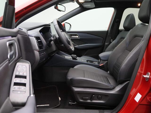 Nissan QASHQAI 1.3 MHEV Xtronic Tekna | Head-up display | Leder/stof interieur | 19" Lichtmetalen velgen | Carplay/Android auto