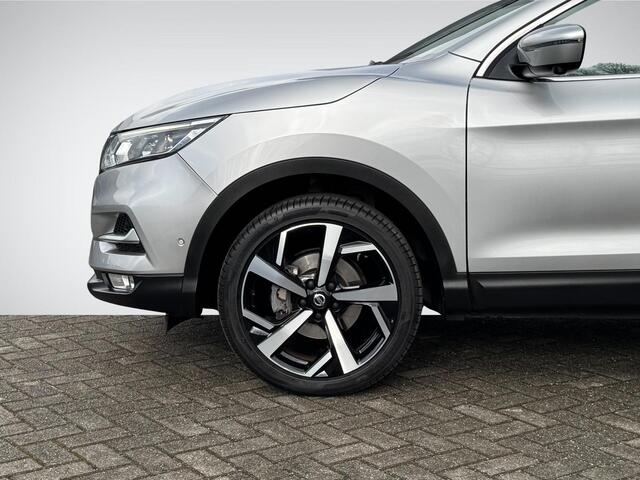 Nissan QASHQAI 1.2 Tekna | Trekhaak | Panoramadak | Navigatie | 360° Camera | Stoelverwarming | LED Koplampen | 19'' Velgen | Rijklaarprijs!
