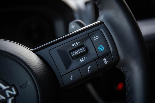 Nissan QASHQAI 1.3 MHEV Xtronic Tekna Plus Adap. cruise, Pano dak, Bose, Stuurverwarming, Carplay