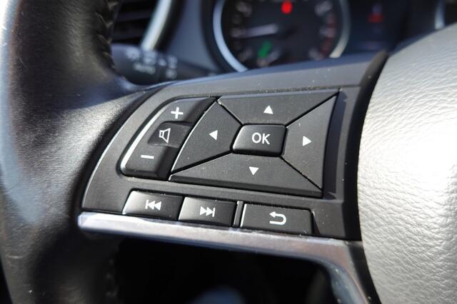 Nissan QASHQAI 1.2 N-CONNECTA Panorama NAVI (43000 km ! )