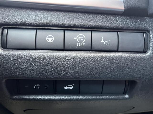 Nissan QASHQAI 1.3 MHEV Xtronic N-Connecta Automaat / 1800kg Trekgewicht / Elektrische Achterklep / HUD / Navigatie/ Apple CarPlay Android /