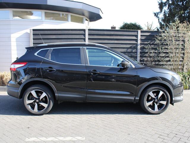 Nissan QASHQAI 1.2 115PK N-Connecta CVT Automaat Navigatie, Rondomzicht Camera, DAB, Panoramadak, Parkeersensoren Voor & Achter