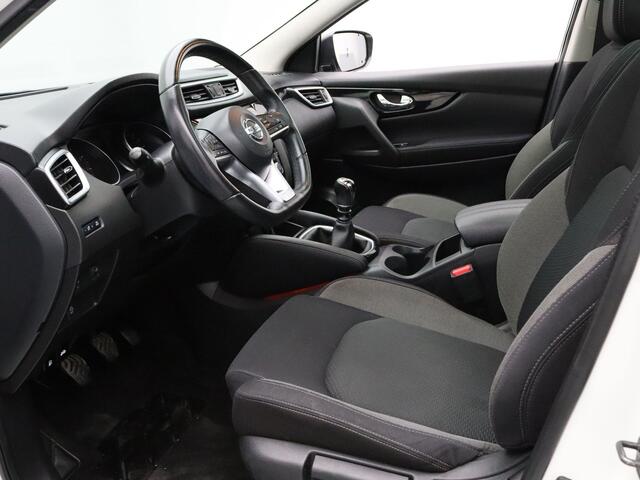 Nissan QASHQAI 1.3 DIG-T N-Connecta 360° Camera | Climate | Cruise | Parkeersens. v+a | Panoramadak