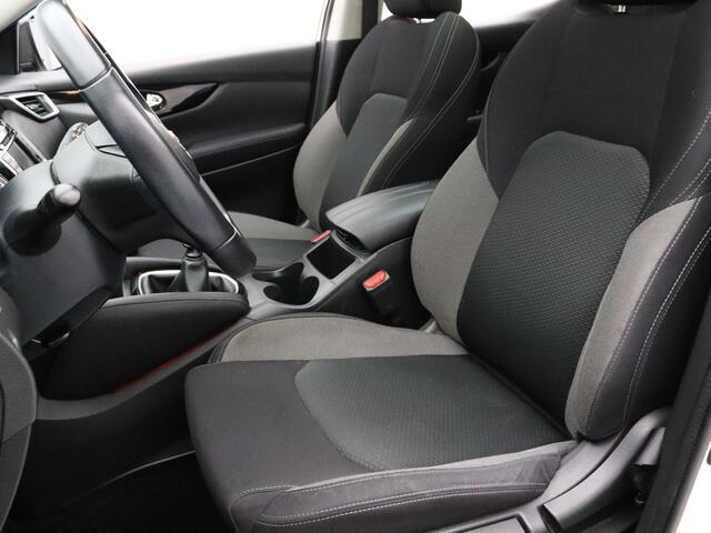 Nissan QASHQAI 1.3 DIG-T N-Connecta 360° Camera | Climate | Cruise | Parkeersens. v+a | Panoramadak