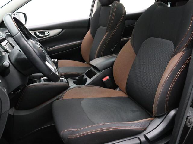 Nissan QASHQAI 1.3 DIG-T N-Motion 360° Camera | Climate | Cruise | Parkeersens. v+a | Panoramadak