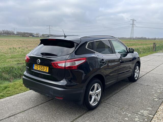 Nissan QASHQAI 1.2 Tekna +, 2 sets velgen, Panoramadak, Stoelverwarming, Camera, Voorruit verwarming