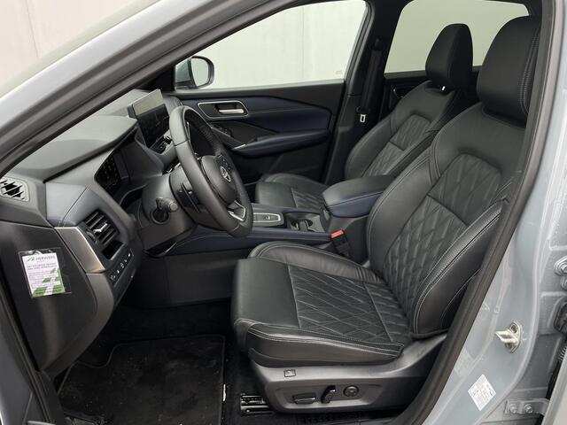 Nissan QASHQAI 1.3 MHEV Xtronic Tekna Plus / Panoramadak / Cruise Control Adaptief / Rondomzicht Camera / Lederen bekleding / Trekhaak (1800kg)