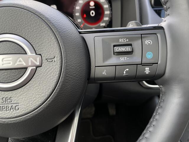 Nissan QASHQAI 1.3 MHEV Xtronic Tekna Plus / Panoramadak / Cruise Control Adaptief / Rondomzicht Camera / Lederen bekleding / Trekhaak (1800kg)