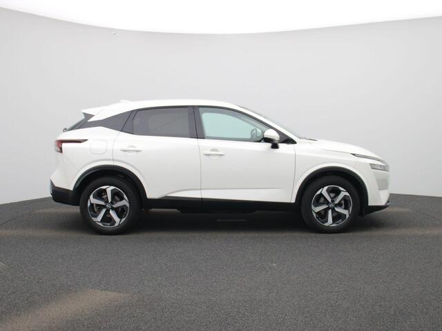 Nissan QASHQAI 1.3 MHEV Xtronic N-Connecta 158pk | Automaat | Navigatie | Panoramadak | 1800KG Trekgewicht | Apple CarPlay & Android Auto