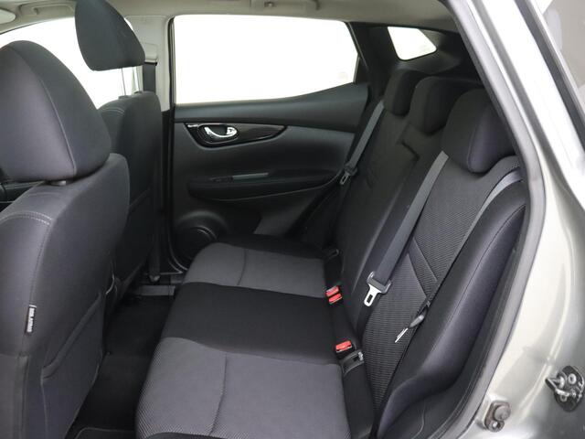 Nissan QASHQAI 1.2 N-Connecta | Parkeersensoren | Camera rondom | 18 Lichtmetalen velgen | Navigatie