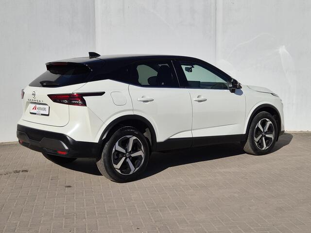 Nissan QASHQAI 1.3 MHEV Xtronic N-Connecta Automaat / Cold Pack / HUD / 1800kg Trekgewicht / Elektrische Achterklep / Stuur-, en Stoelverwarming / Rondomzicht camera / Apple Carplay Android Auto /