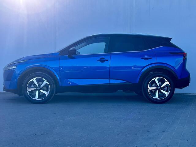 Nissan QASHQAI 1.3 MHEV Xtronic N-Connecta Automaat /1800kg Trekgewicht / Design Pakket Panorama dak / Two Tone / Stuur- stoel- en voorruitverwarming / Navi / Apple Carplay Android /