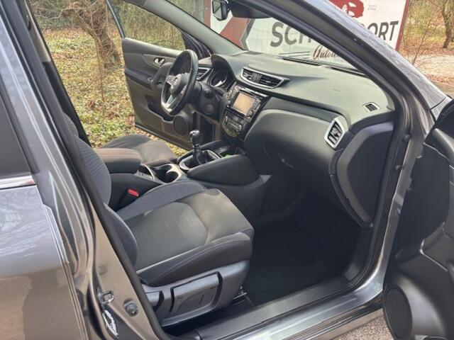 Nissan QASHQAI 1.2 TEKNA +