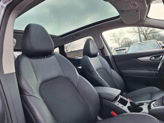 Nissan QASHQAI 1.3 DIG-T Tekna Automaat | Panodak | Adaptive Cruise | Carplay | Navigatie | 360 Camera | Electrische Stoelen | L.M. 19" | Stoelverwarming | DAB |