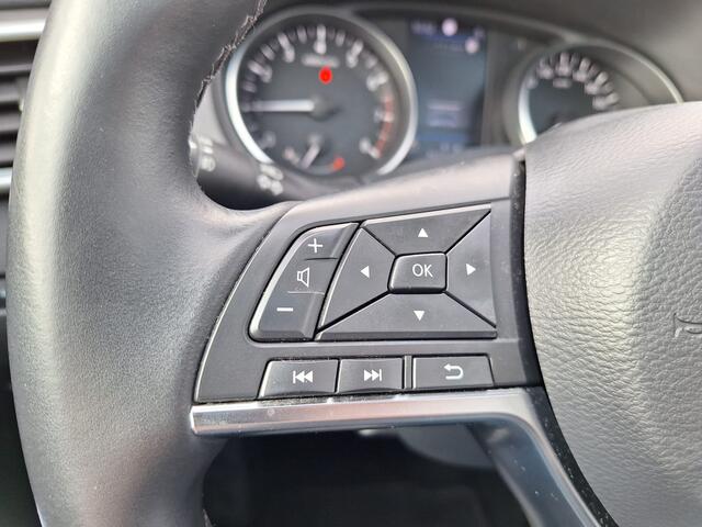 Nissan QASHQAI 1.3 DIG-T Tekna Automaat | Panodak | Adaptive Cruise | Carplay | Navigatie | 360 Camera | Electrische Stoelen | L.M. 19" | Stoelverwarming | DAB |