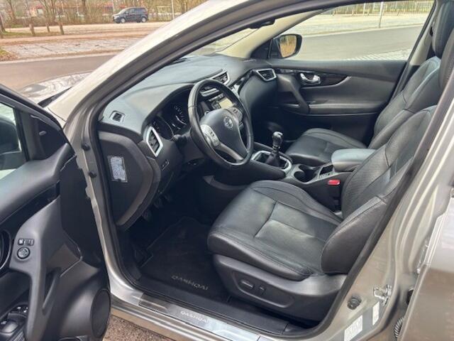 Nissan QASHQAI 1.2 VISIA **DAB//Leer//19inch**