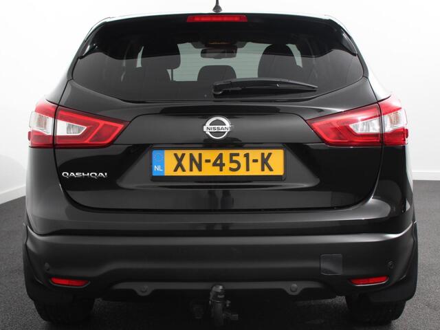 Nissan QASHQAI 1.2 Automaat Acenta Climate control Cruise control Parkeersensoren Navigatie LED Trekhaak Stoelverwarming Lichtmetalen velgen