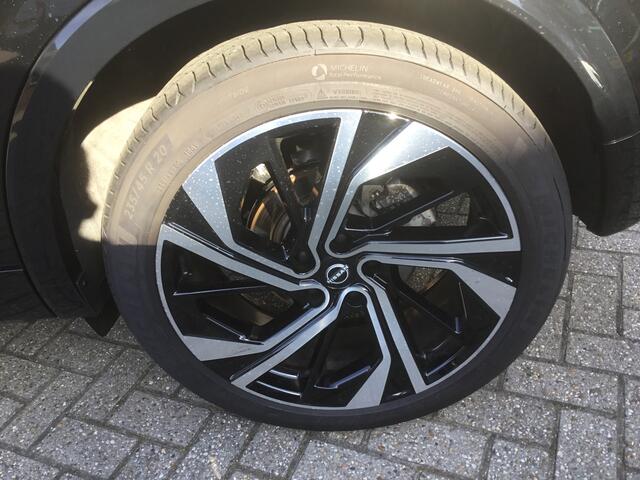 Nissan QASHQAI 1.3 MHEV 158 Xtronic Tekna Plus Cold Pack
