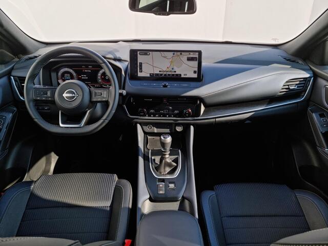 Nissan QASHQAI 1.3 MHEV Tekna / Trekhaak / Adaptieve cruise control / Panorama dak / 360 camera / Head-up display / Elektrische stoelen / Keyless / Climate /