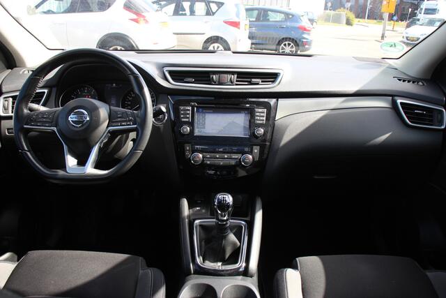 Nissan QASHQAI 1.6 N-Connecta | Trekhaak | Panoramadak | Keyless | Navi | Clima |