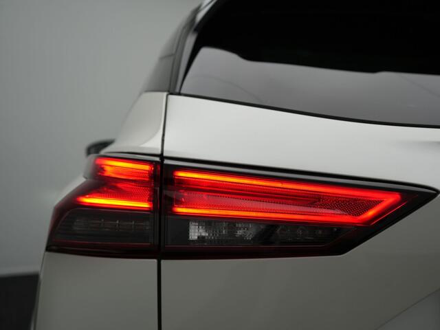 Nissan QASHQAI 1.5 e-Power Tekna Plus Mild Hybrid | Panoramadak | Lederen Bekleding & Massage | 360 Camera | Head Up Display | 20 L.M.