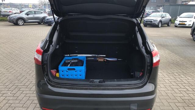 Nissan QASHQAI 1.2 N-Connecta |Panoramadak| Dakrail|