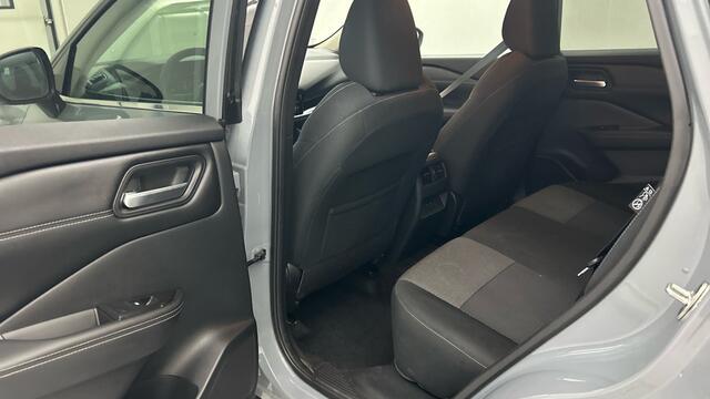 Nissan QASHQAI 1.3 MHEV 158PK XTRONIC N-CONNECTA AUT. | Cold Pack | Adaptive Cruise | 360 camera