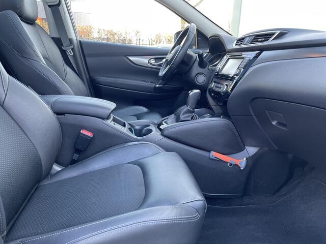 Nissan QASHQAI 1.2 Tekna + Trekhaak / Navigatie / Parkeercamera