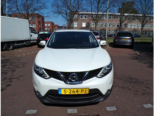 Nissan QASHQAI 1.6 N-Connecta 164 PK
