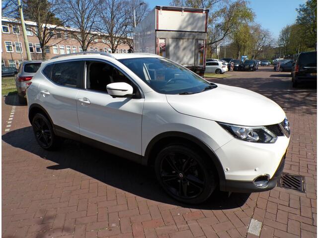 Nissan QASHQAI 1.6 N-Connecta 164 PK