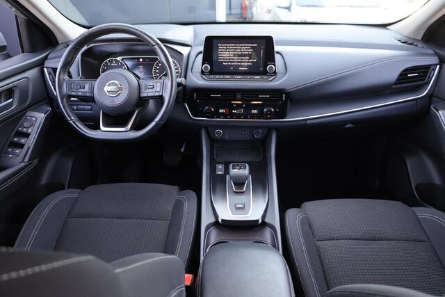 Nissan QASHQAI 1.3 MHEV Xtronic TREKHAAK CARPLAY CAMERA RUIT/STUUR/STOELVERWARMING DAB 17"LMV 2xKEYLESS DODEHOEK/VERKEERSBORDDETECTIE ENZ.