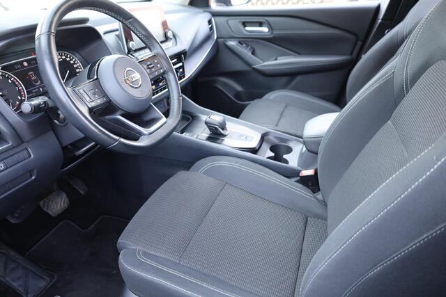 Nissan QASHQAI 1.3 MHEV Xtronic TREKHAAK CARPLAY CAMERA RUIT/STUUR/STOELVERWARMING DAB 17"LMV 2xKEYLESS DODEHOEK/VERKEERSBORDDETECTIE ENZ.