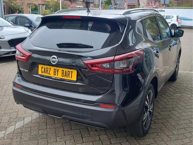 Nissan QASHQAI 1.3 DIG-T N-CONNECTA Panoramadak | Camera | Cruise Control