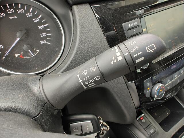 Nissan QASHQAI 1.3 DIG-T N-CONNECTA Panoramadak | Camera | Cruise Control