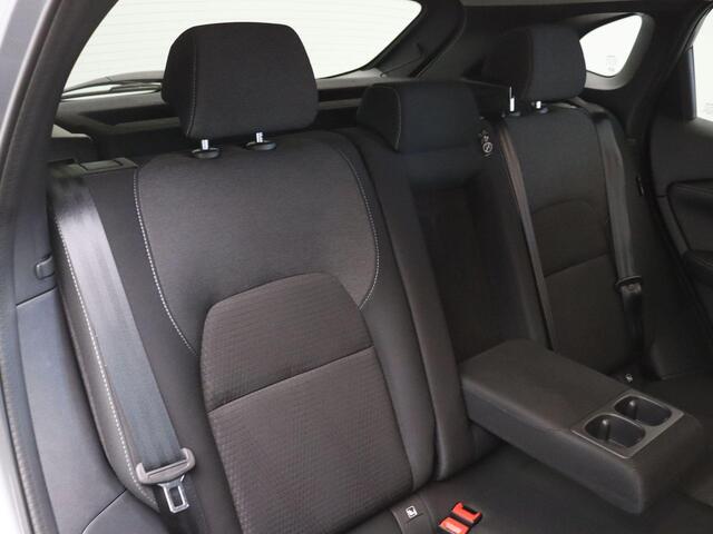 Nissan QASHQAI 1.3 MHEV Xtronic N-Connecta | 1800kg Trekvermogen | Stoel, Voorruit en Stuurverwarming | Cruise Control |