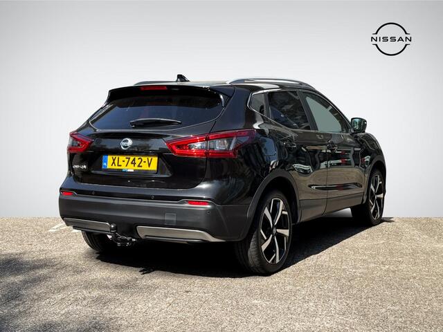 Nissan QASHQAI 1.3 DIG-T Tekna | Trekhaak | Apple Carplay/Android Auto | Stoelverwarming | Dodehoek Detectie | LED Koplampen | 360° Camera | Rijklaarprijs!