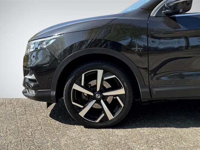 Nissan QASHQAI 1.3 DIG-T Tekna | Trekhaak | Apple Carplay/Android Auto | Stoelverwarming | Dodehoek Detectie | LED Koplampen | 360° Camera | Rijklaarprijs!