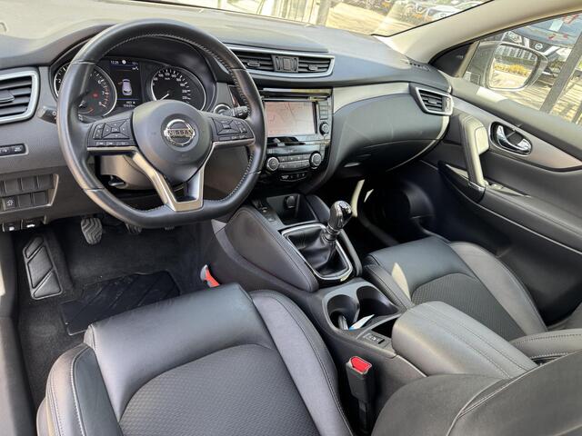 Nissan QASHQAI 1.3 DIG-T Tekna | Trekhaak | Apple Carplay/Android Auto | Stoelverwarming | Dodehoek Detectie | LED Koplampen | 360° Camera | Rijklaarprijs!