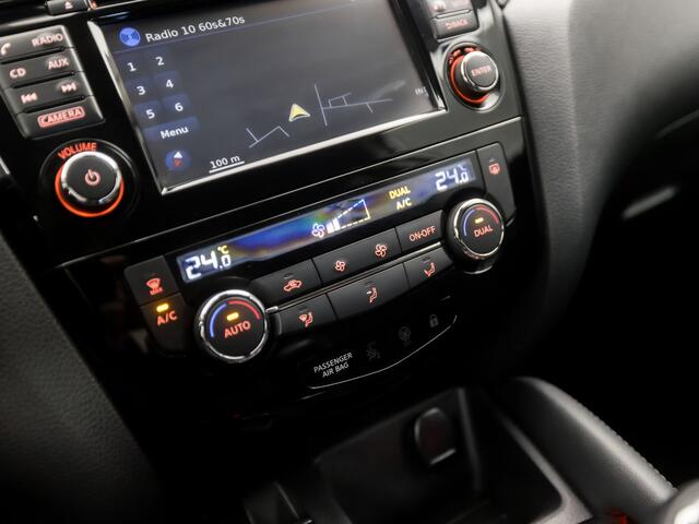 Nissan QASHQAI 1.2 N-Connecta (PANORAMADAK, NAVIGATIE, CLIMATE, 360 CAMERA, KEYLESS, SPORTSTOELEN, GETINT GLAS, XENON, CRUISE, NIEUWE APK, NIEUWSTAAT)
