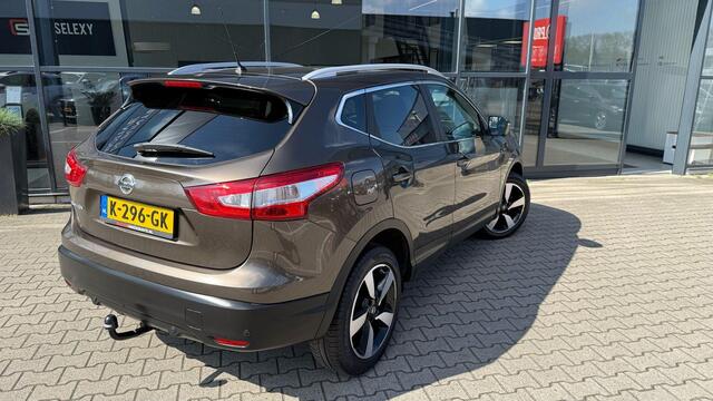 Nissan QASHQAI 1.2 N-Connecta Automaat *Trekhaak*