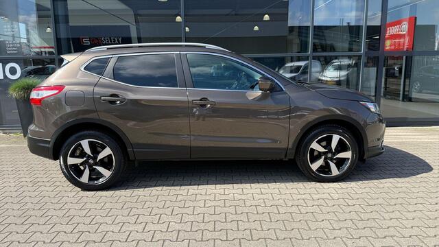 Nissan QASHQAI 1.2 N-Connecta Automaat *Trekhaak*