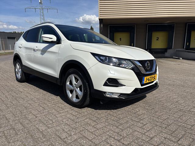 Nissan QASHQAI 1.2 N-Connecta [ Panodak,fm navi,ecc,lmv,pdc ]