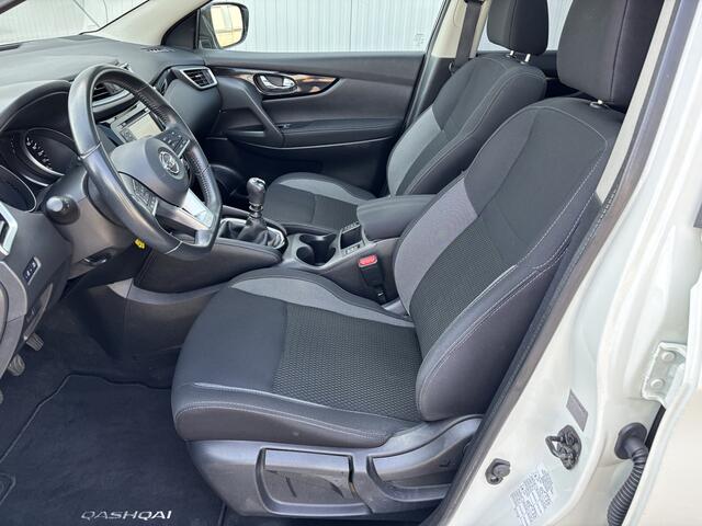 Nissan QASHQAI 1.2 N-Connecta [ Panodak,fm navi,ecc,lmv,pdc ]