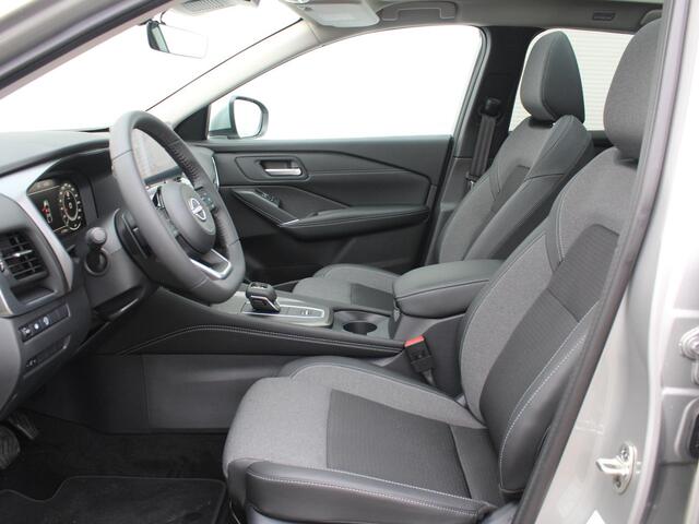 Nissan QASHQAI 1.3 MHEV Xtronic N-Connecta / Panoramadak / Stoel- & Stuurverwarming / Navigatie + Apple Carplay/Android Auto / Cruise Control Adaptief / Climate Control /
