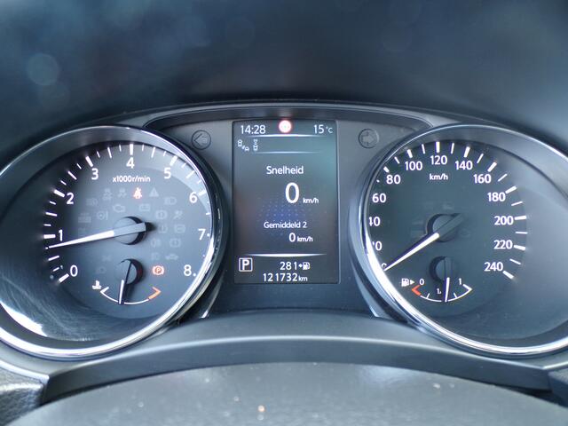 Nissan QASHQAI 1.2 Tekna, Automaat / Leder / Camera + Sensoren / Panoramadak / Navigatie